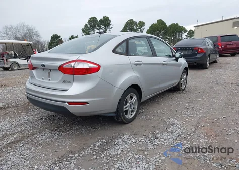 2017 Ford Fiesta Se z USA, uszkodzony, nr VIN 3FADP4BJ2HM113618